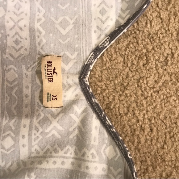 Grey/white Tribal Pattern Hollister Dress - Picture 3 of 3